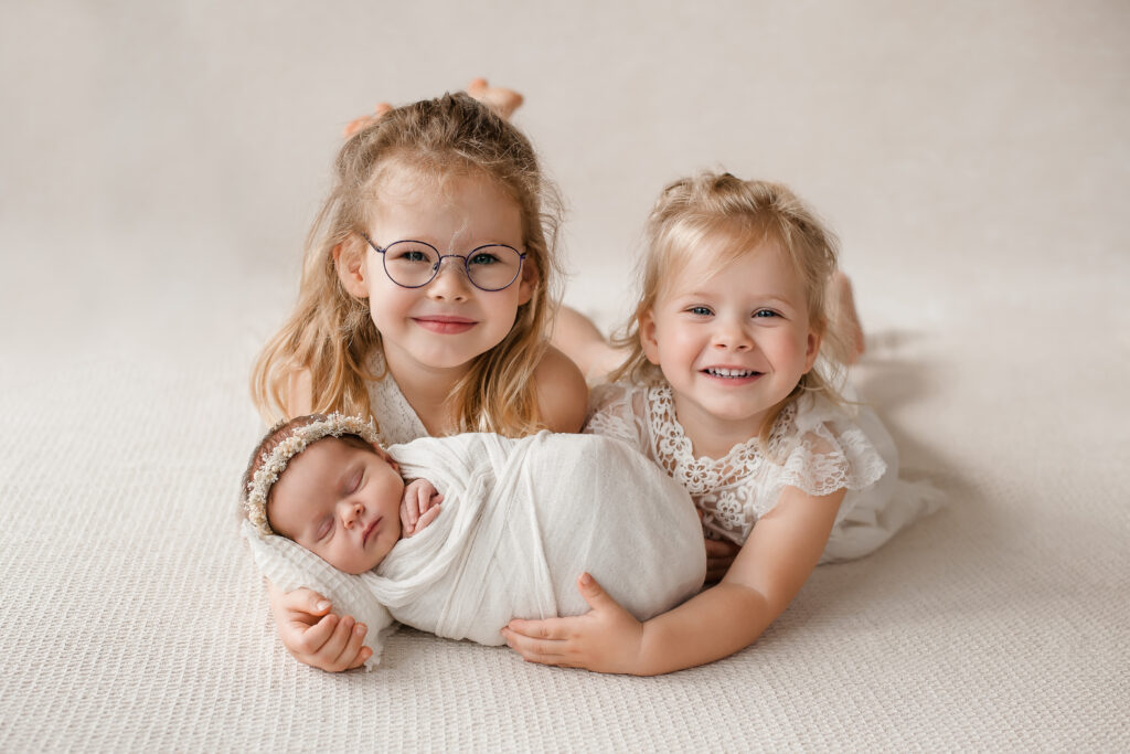 Neugeborenenshooting Geschwisterbilder